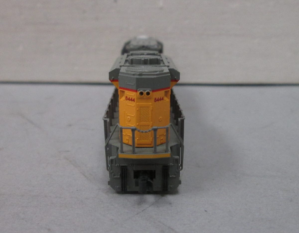 Kato 176-8404 N Scale Union Pacific EMD SD70ACe Diesel Locomotive #8444