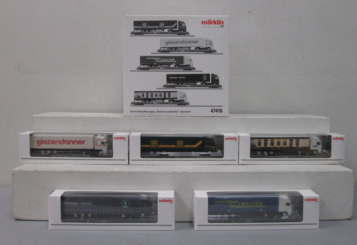 Marklin 47416 HO Scale Rolling Road Set with 5 Depressed Floor Flat Cars