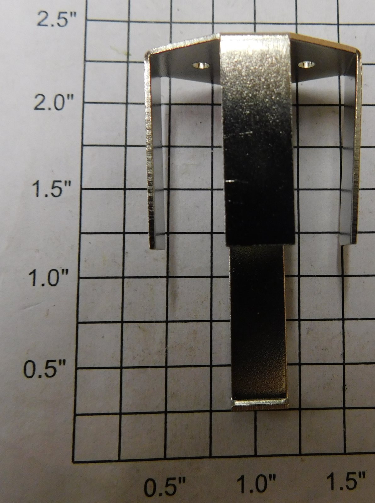 Lionel 8000X-168 9 Volt Battery Bracket