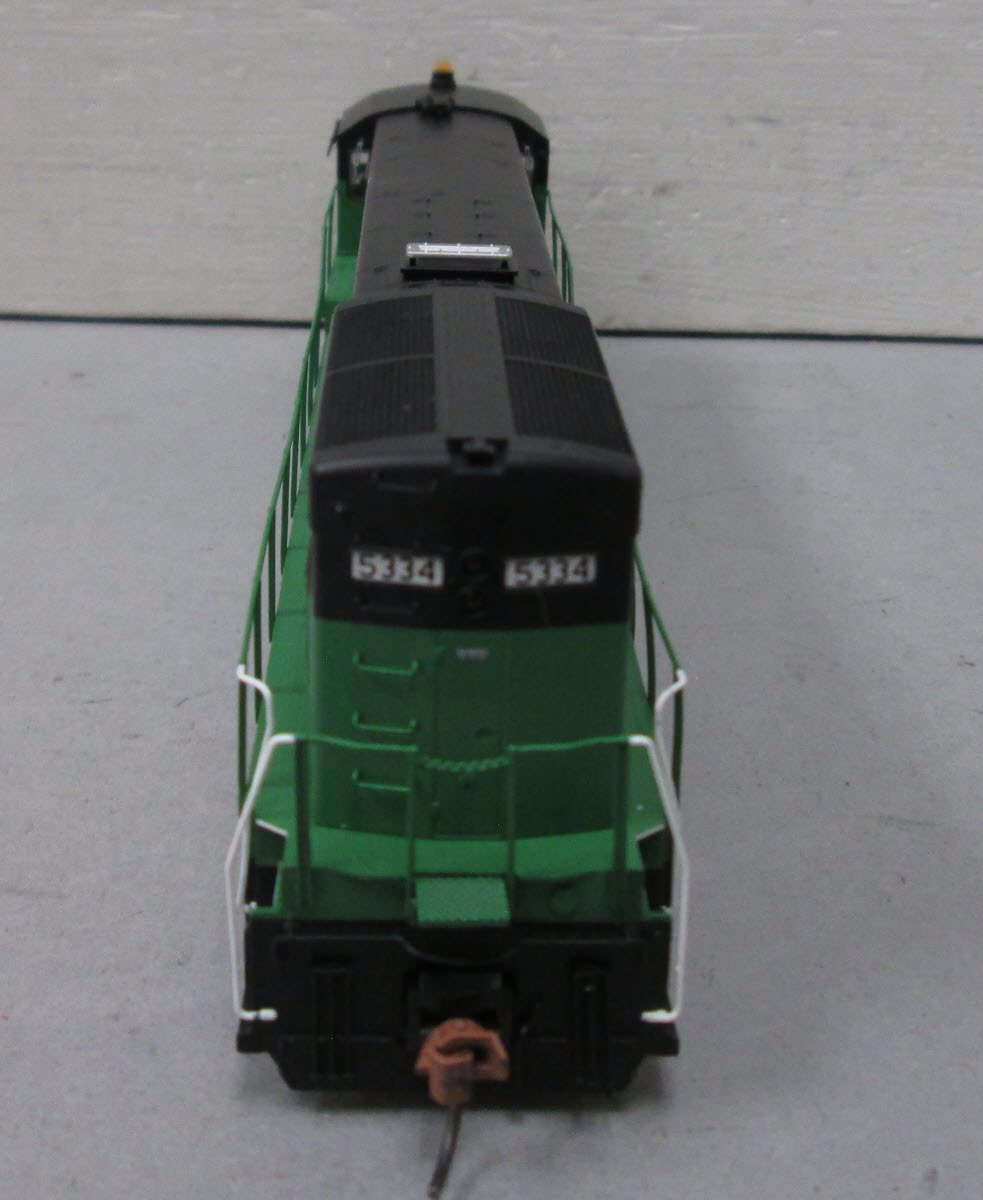 tlas 7305 HO Burlington Northern GE U30C Diesel Locomotive Standard DC #5334