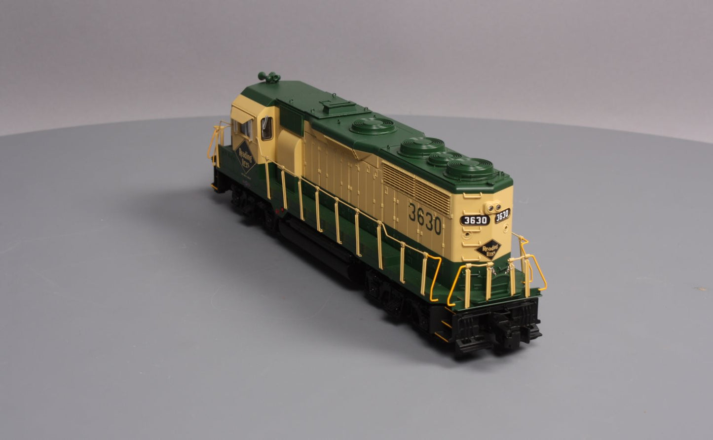 Lionel 6-38973 Reading Legacy GP35 Diesel Locomotive #3630