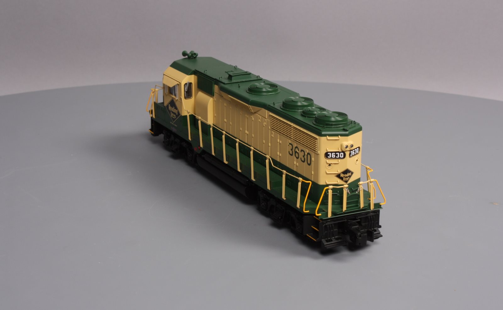 Lionel 6-38973 Reading Legacy GP35 Diesel Locomotive #3630