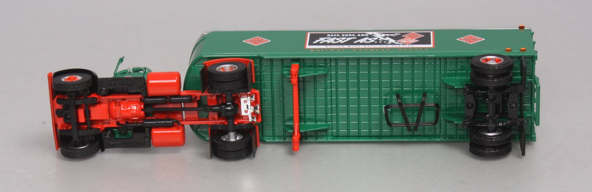 SpecCast 38020 1:50 Railway Express Agency Truck and Trailer