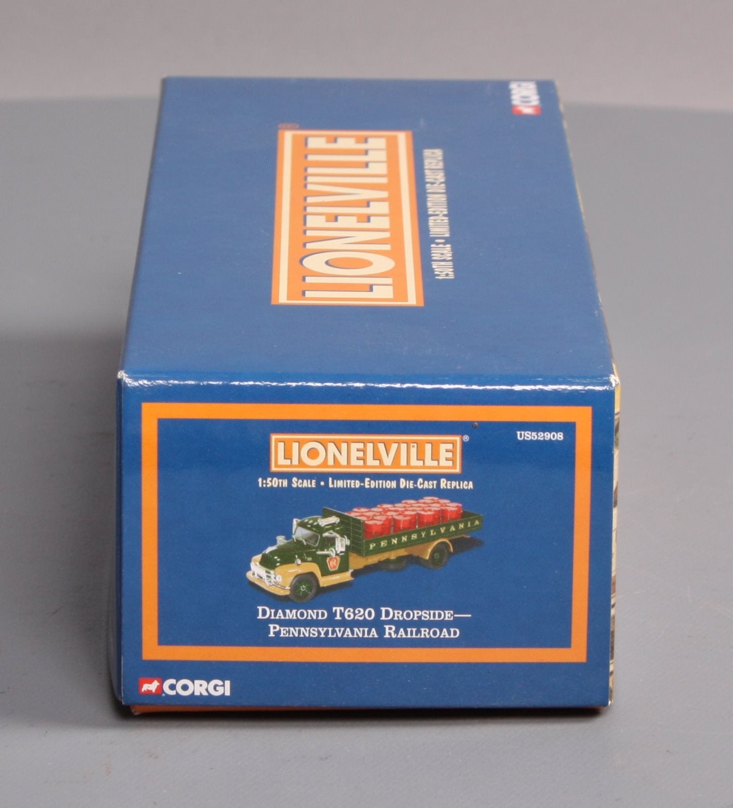 Corgi US52908 1:50 Pennsylvania Railroad Diamond T620 Dropside Truck