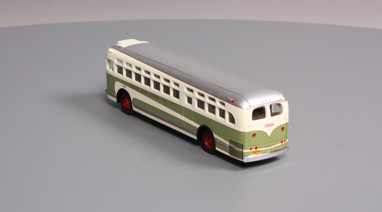 Corgi US54019 1:50 GM 4507 Old Look Green Bus Lines