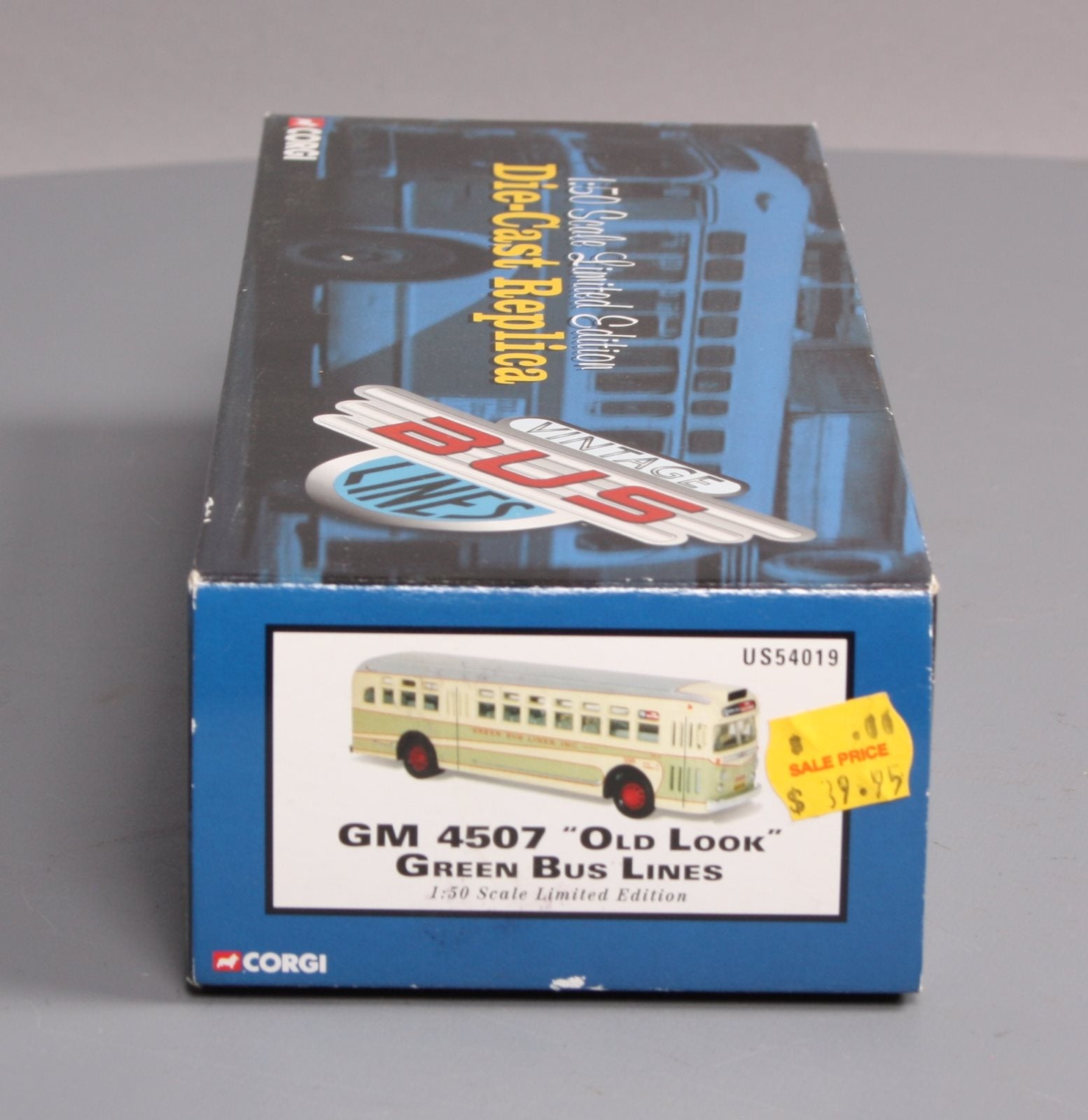 Corgi US54019 1:50 GM 4507 Old Look Green Bus Lines