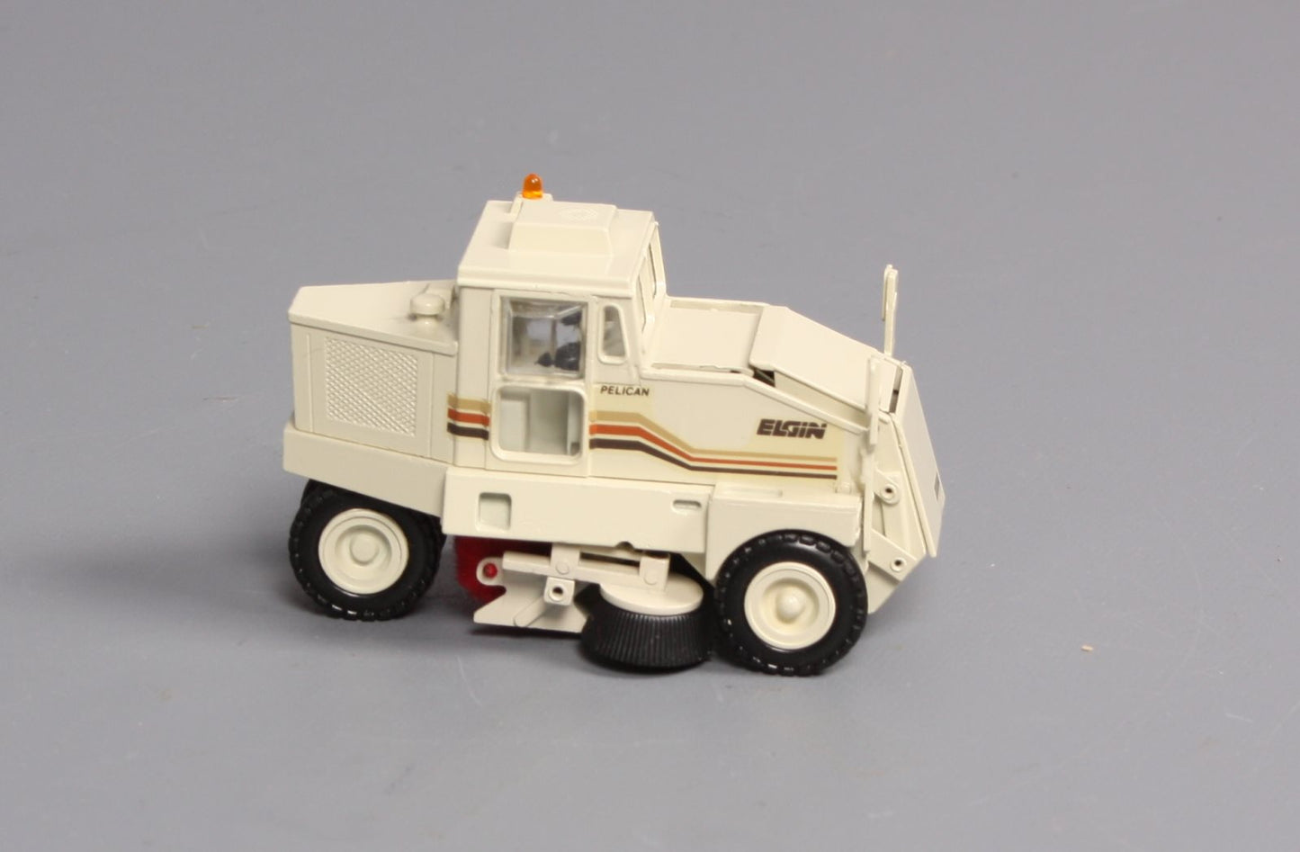 Conrad 5066 1:50 Scale Elgin Pelican Street Sweeper Die Cast Model EX/Box