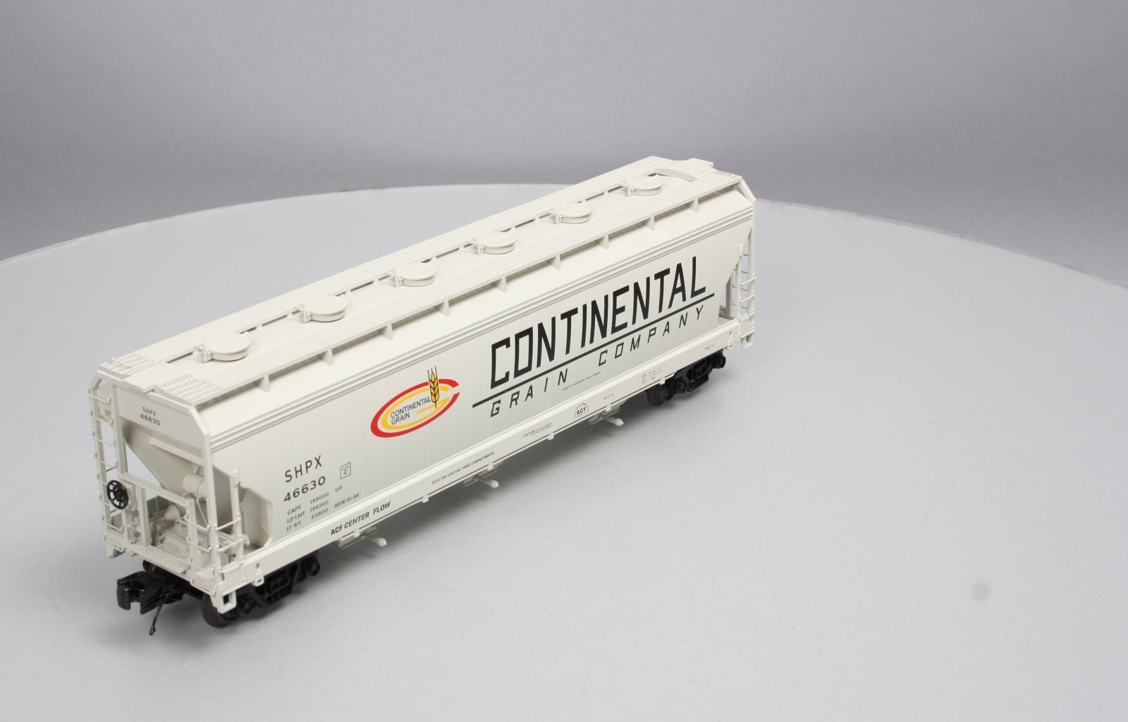 MTH 20-97882 O MTHRRC-2018 Continental Grain Company 3-Bay Centerflow Hopper LN/Box