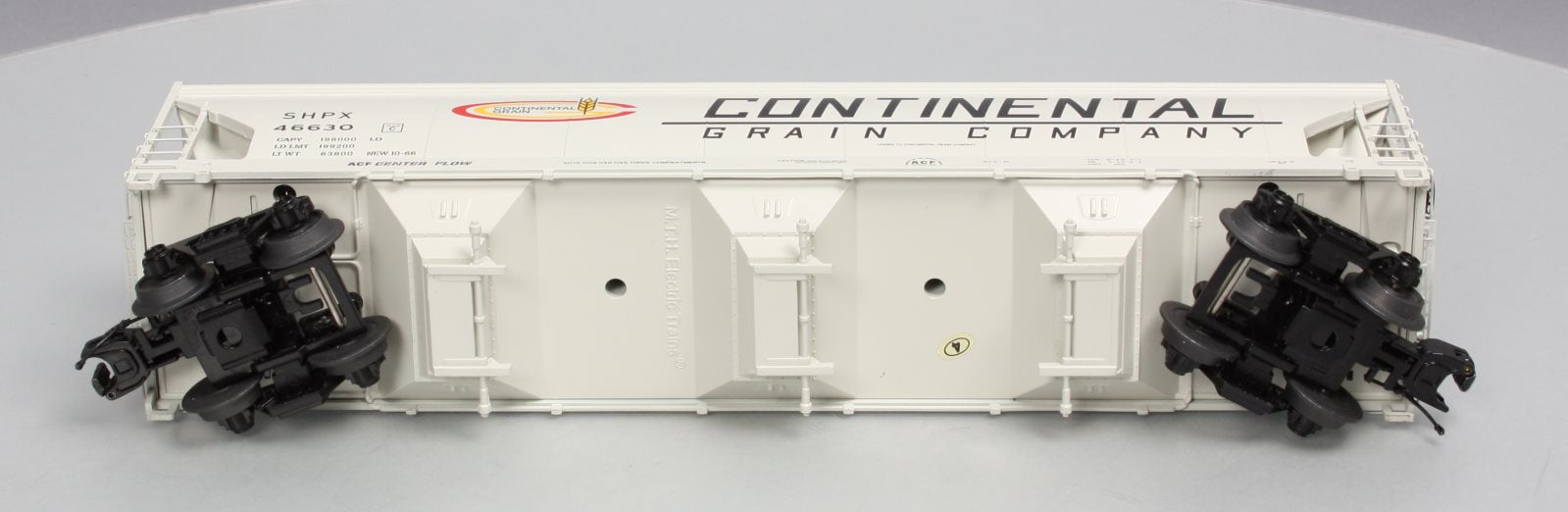 MTH 20-97882 O MTHRRC-2018 Continental Grain Company 3-Bay Centerflow Hopper LN/Box