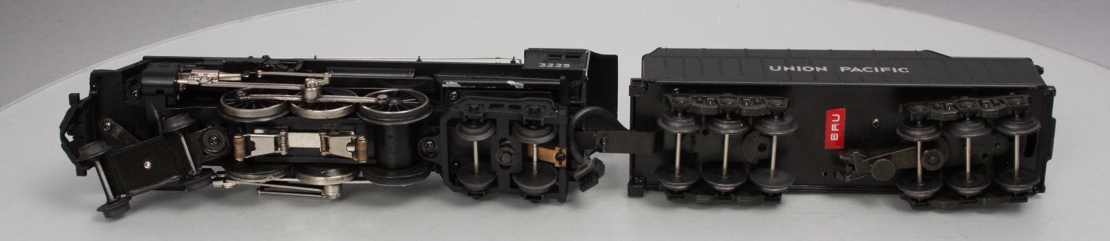 MTH 20-1104 O Gauge Union Pacific Die-Cast Hudson Steam Engine & Tender #3225 LN/Box