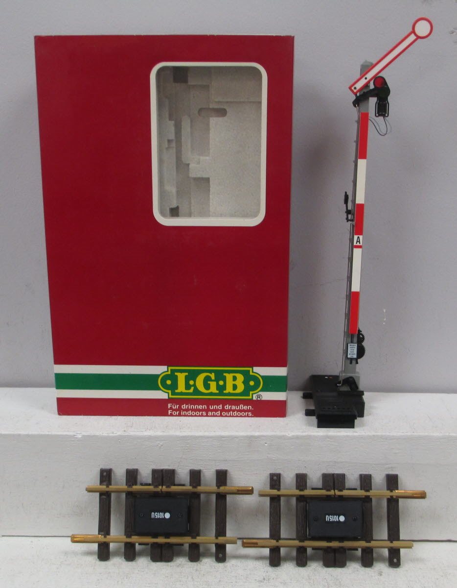 LGB 5092 G Scale Semaphore with Track Section LN/Box