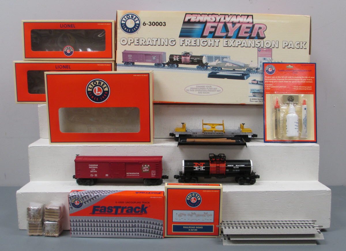 Lionel 6-30003 Operating Freight Expansion Pack NIB