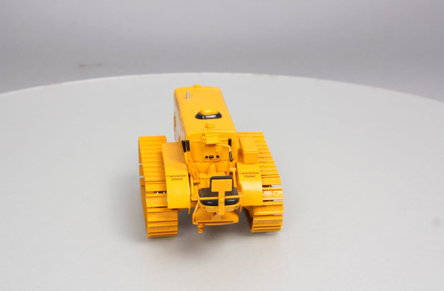 SpecCast CUST-781 1:16 Caterpillar D2 Track-Type Tractor LN/Box