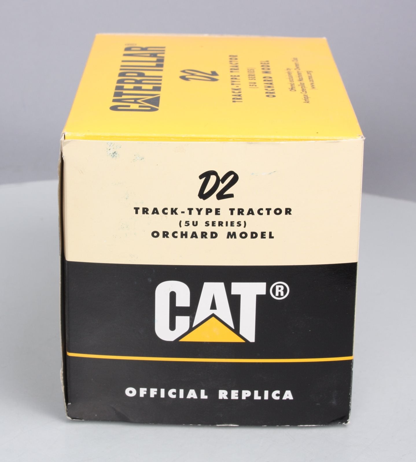 SpecCast CUST-781 1:16 Caterpillar D2 Track-Type Tractor LN/Box