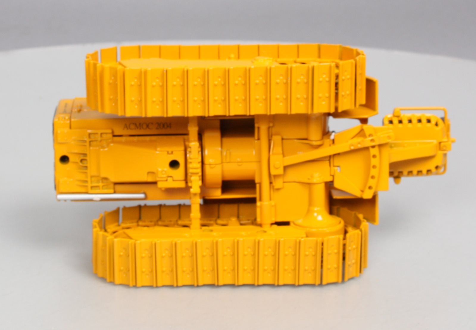SpecCast CUST-781 1:16 Caterpillar D2 Track-Type Tractor LN/Box