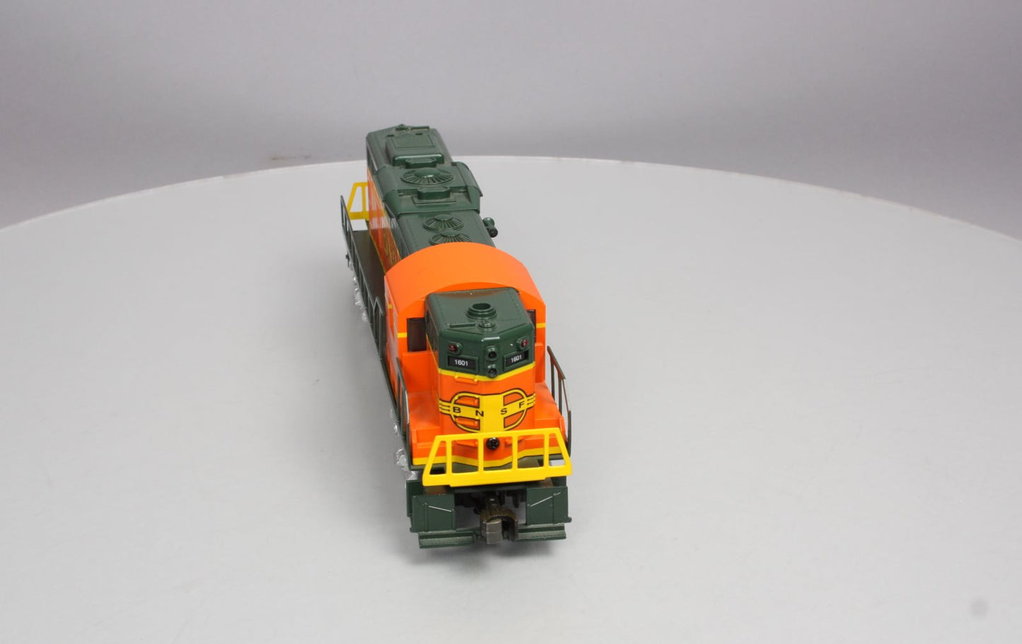 Williams GP506 O Gauge BNSF GP9 Powered Diesel #1601 EX/Box
