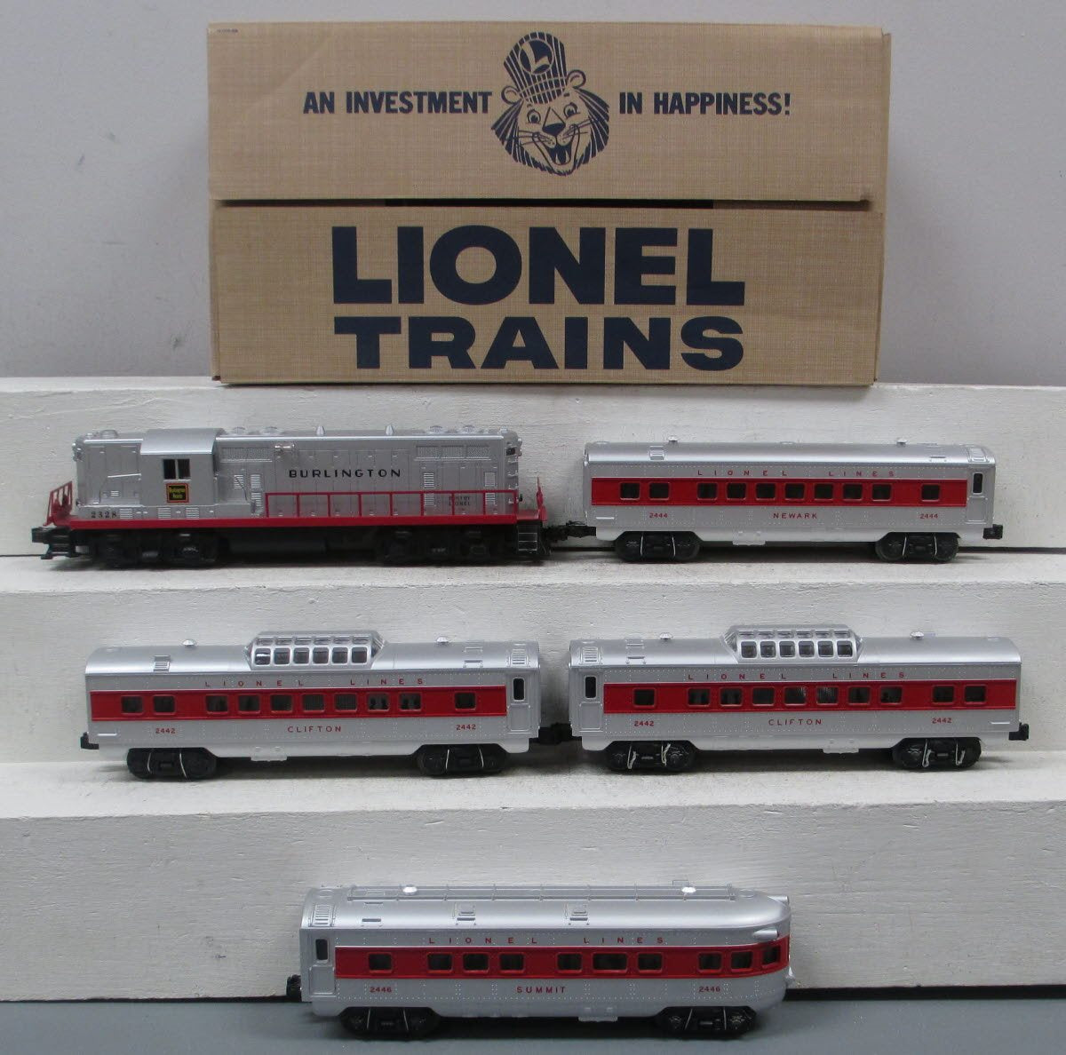 Lionel 6-31775 O Gauge Burlington GP-7 Diesel Passenger Train Set #1562W LN/Box