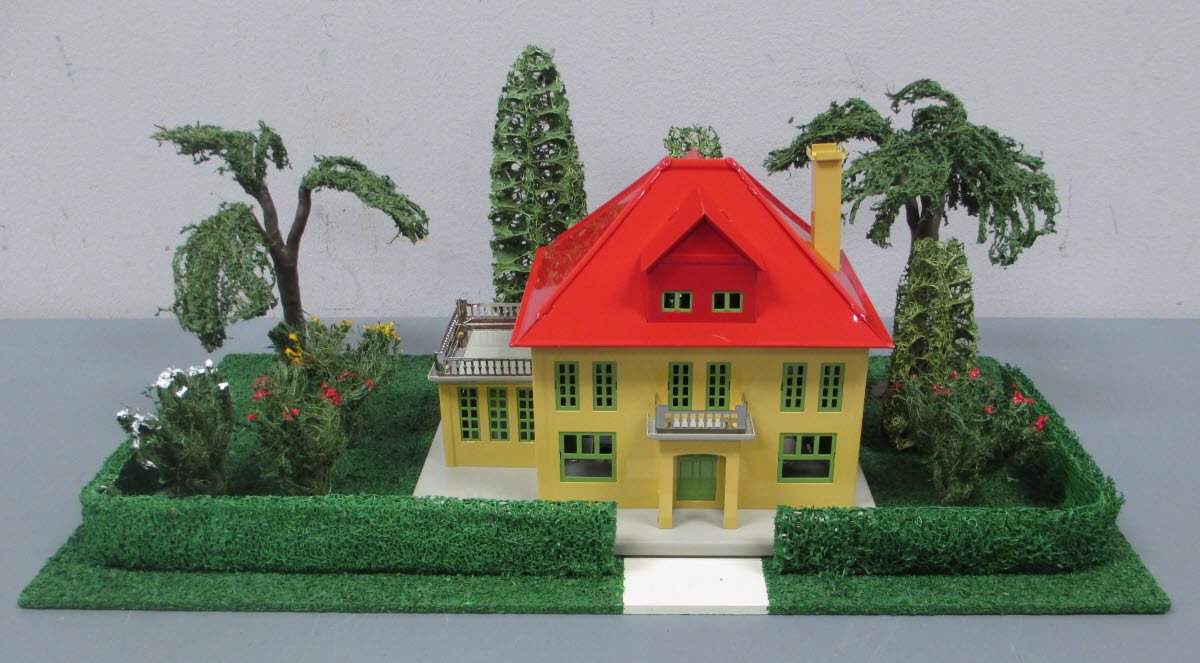 Lionel 11-90072 #911 Tinplate Red & Cream Villa & Country Estate Plot NIB