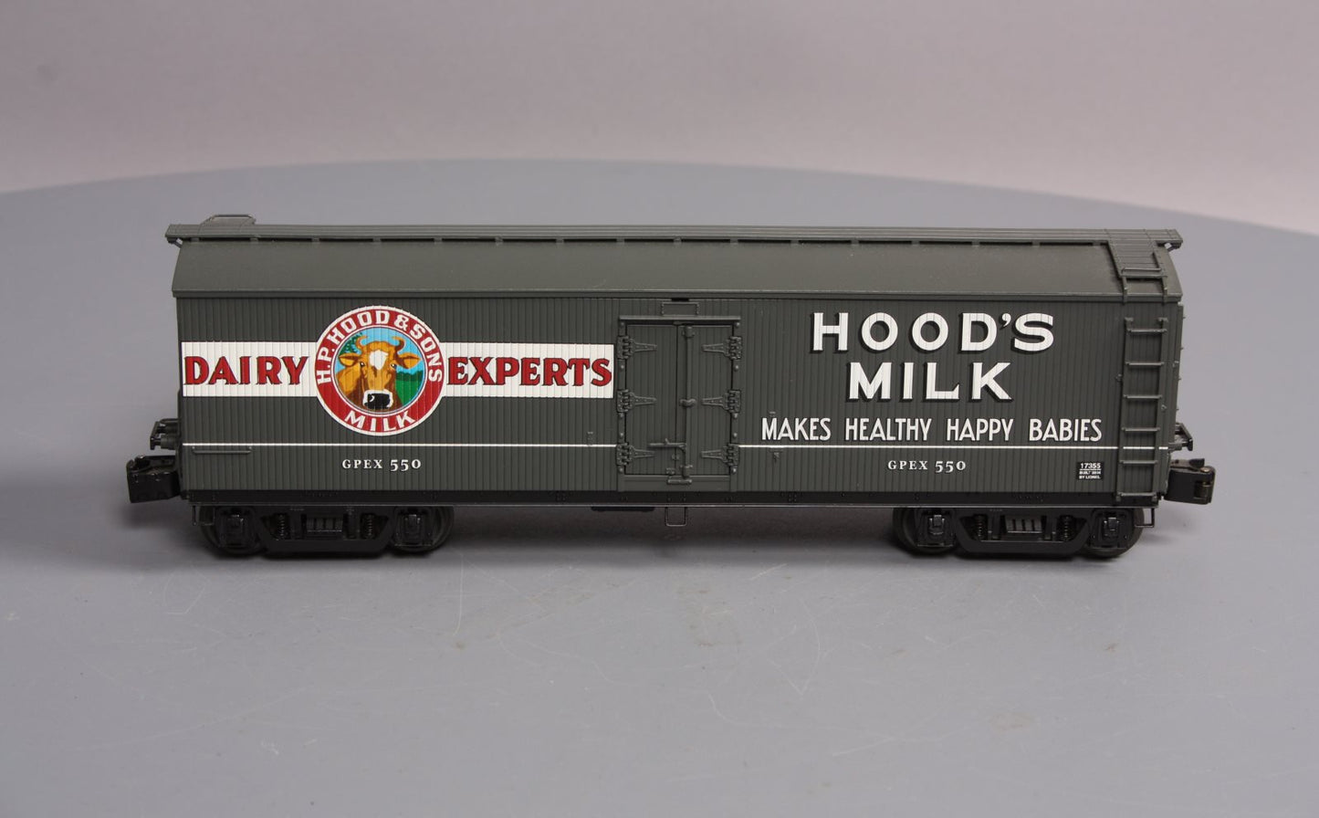 Lionel 6-17355 O Gauge Hood's Milk Car #550 LN