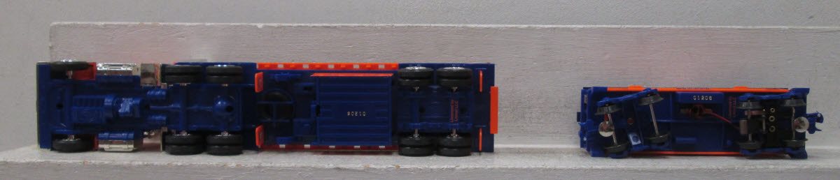 Lionel TMT-18405 O Gauge Flatbed Toy Truck with Operating Lights-Sound Caboose NIB