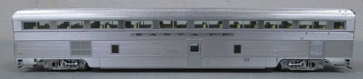 Walthers 932-9760 HO Santa Fe El Capitan 85' Budd Hi-Level Step Down Coach LN/Box