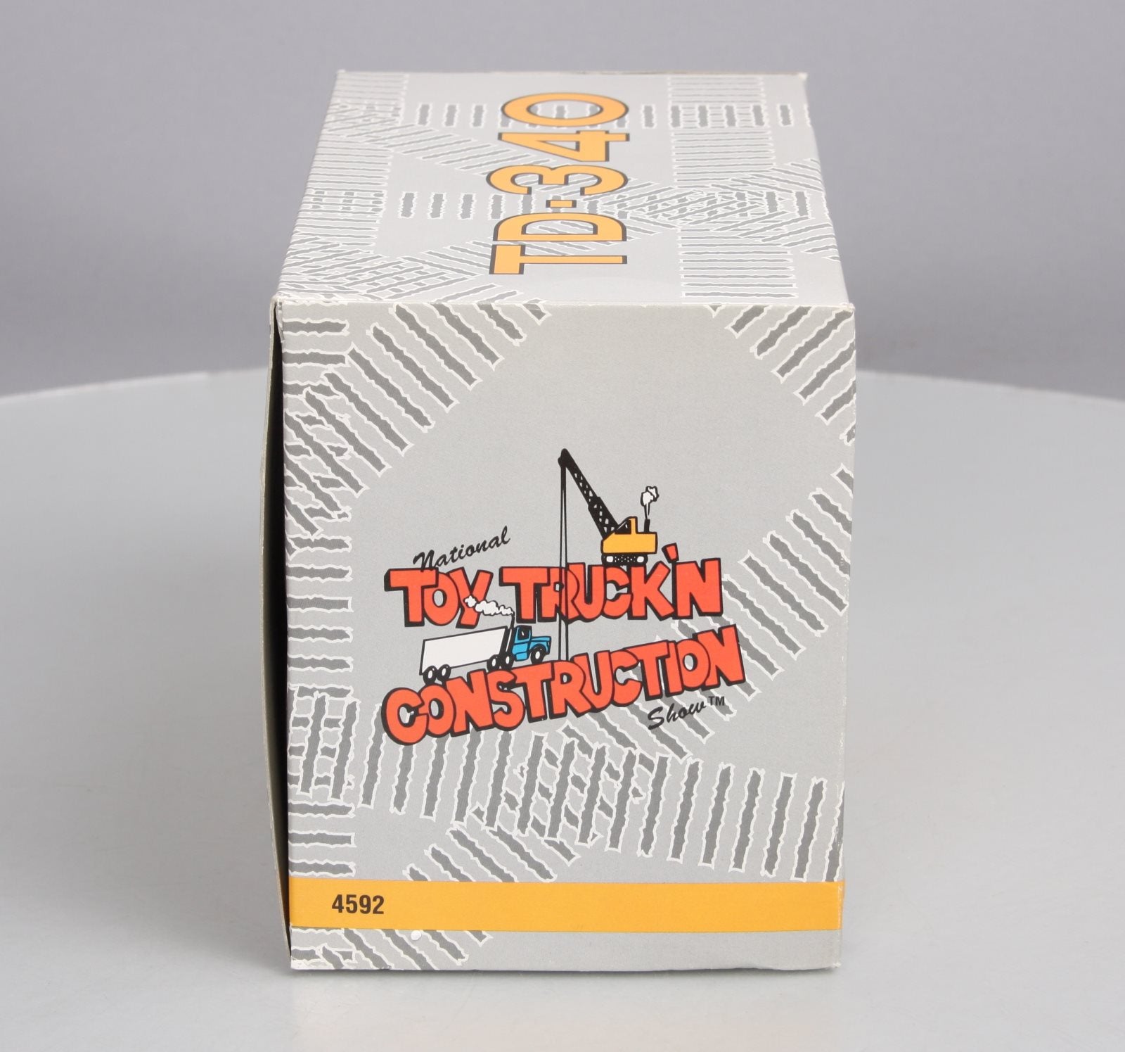 Ertl 4592 1:16 Scale Die-Cast NTTCS International TD-340 Crawler MT/Box