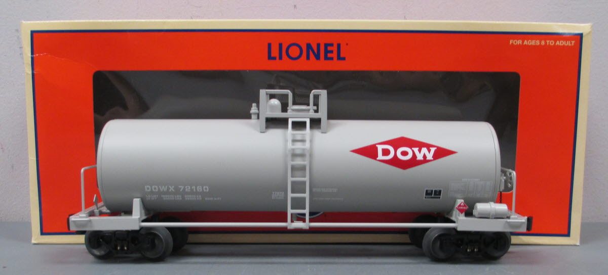 Lionel 6-17970 O Gauge DOW Chemical Unibody Tank Car #72160 NIB