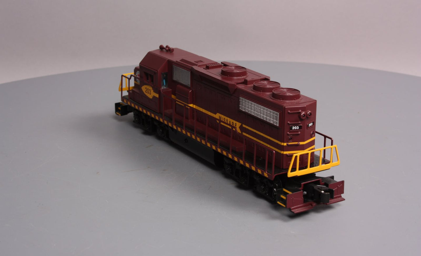 Lionel 6-28847 Lionel 6-28847 Duluth Missabe & Iron Range GP-38 Diesel Loco #203 EX/Box
