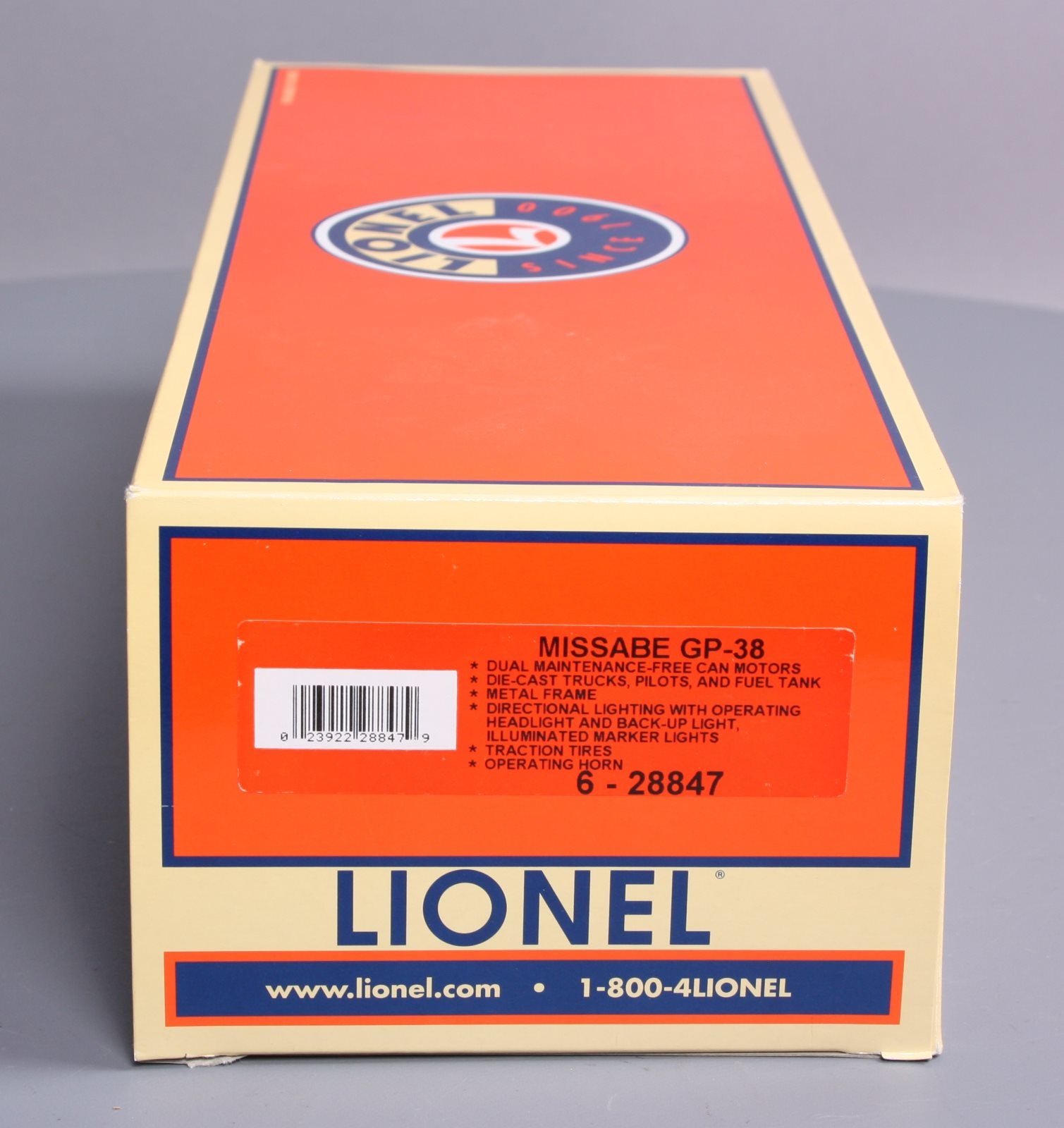 Lionel 6-28847 Lionel 6-28847 Duluth Missabe & Iron Range GP-38 Diesel Loco #203 EX/Box