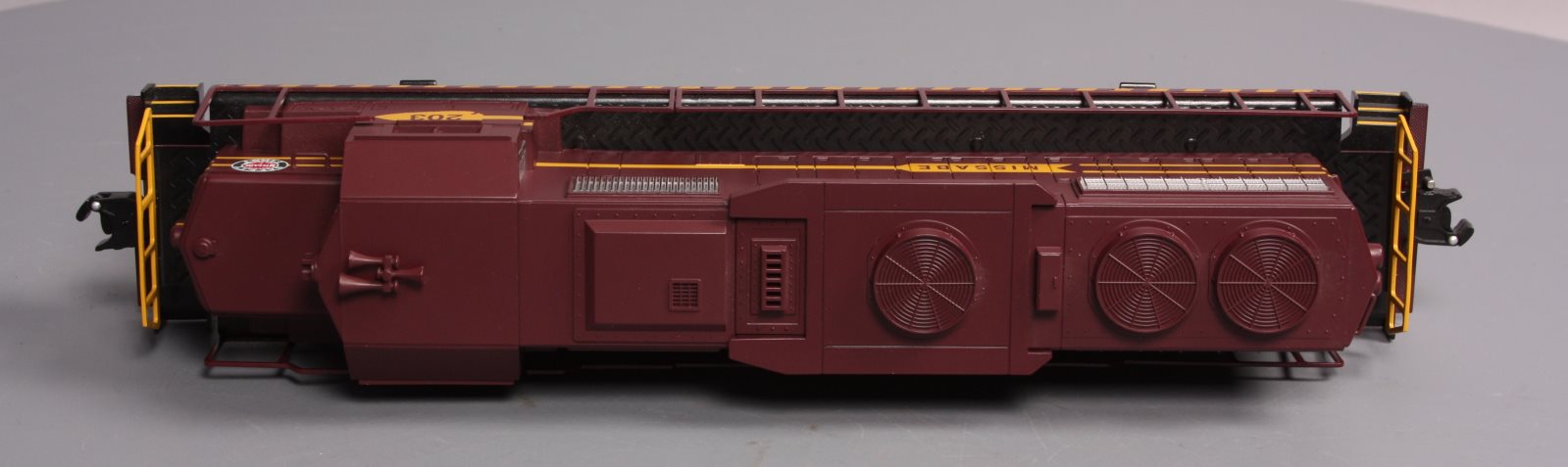 Lionel 6-28847 Lionel 6-28847 Duluth Missabe & Iron Range GP-38 Diesel Loco #203 EX/Box