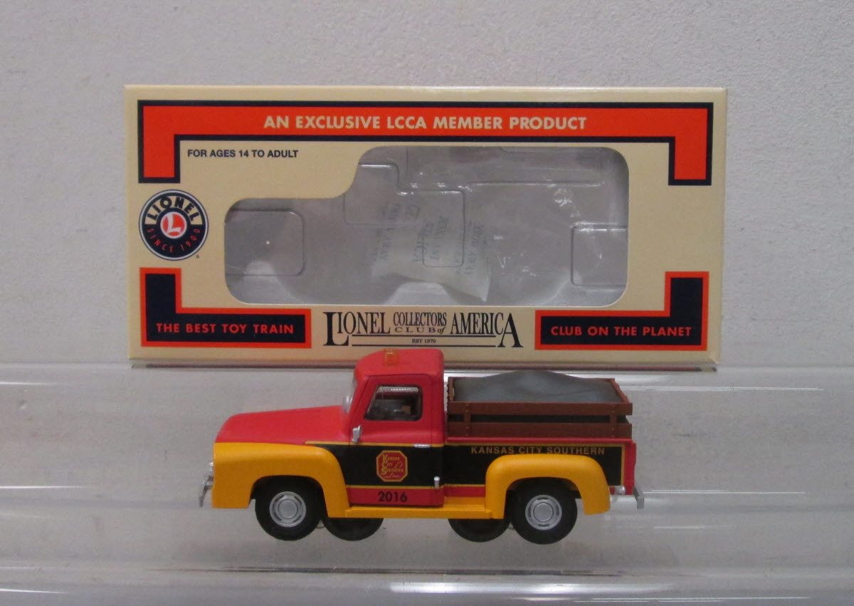 Lionel 6-58267 LCCA 2016 Convention Motorized 1955 Pickup Truck NIB