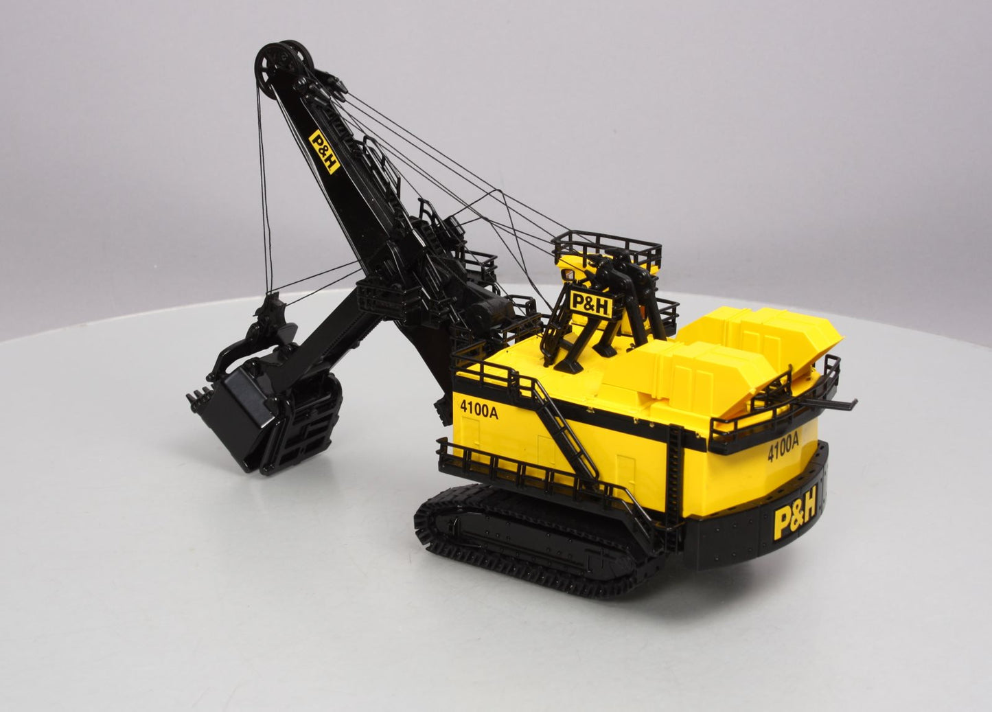 Ertl 13406 1:87 Scale Die Cast P&H Electric Operating Mining Shovel NIB