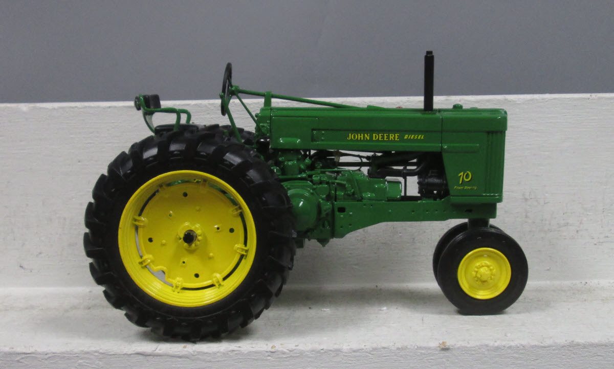 Ertl 5788 1:16 John Deere Precision Series Model 70 Diesel Tractor NIB