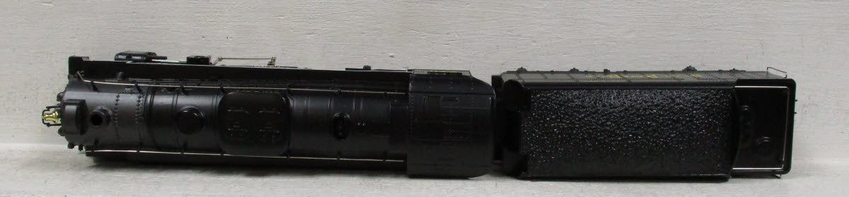 Lionel 6-38610 Nickel Plate Road 2-8-4 Berkshire Steam Locomotive #779 EX/Box