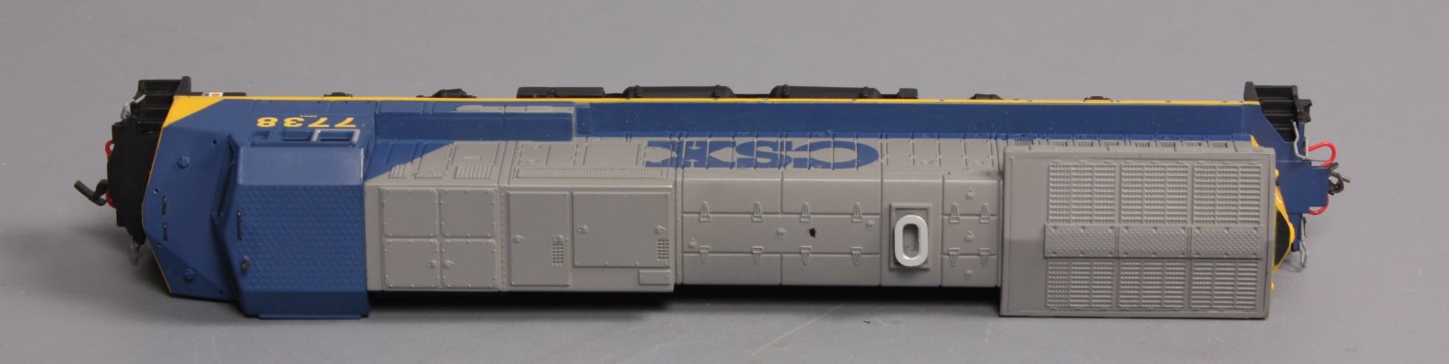 Bachmann 86013 HO Scale CSX GE Dash 8-40CW Diesel Locomotive #7738
