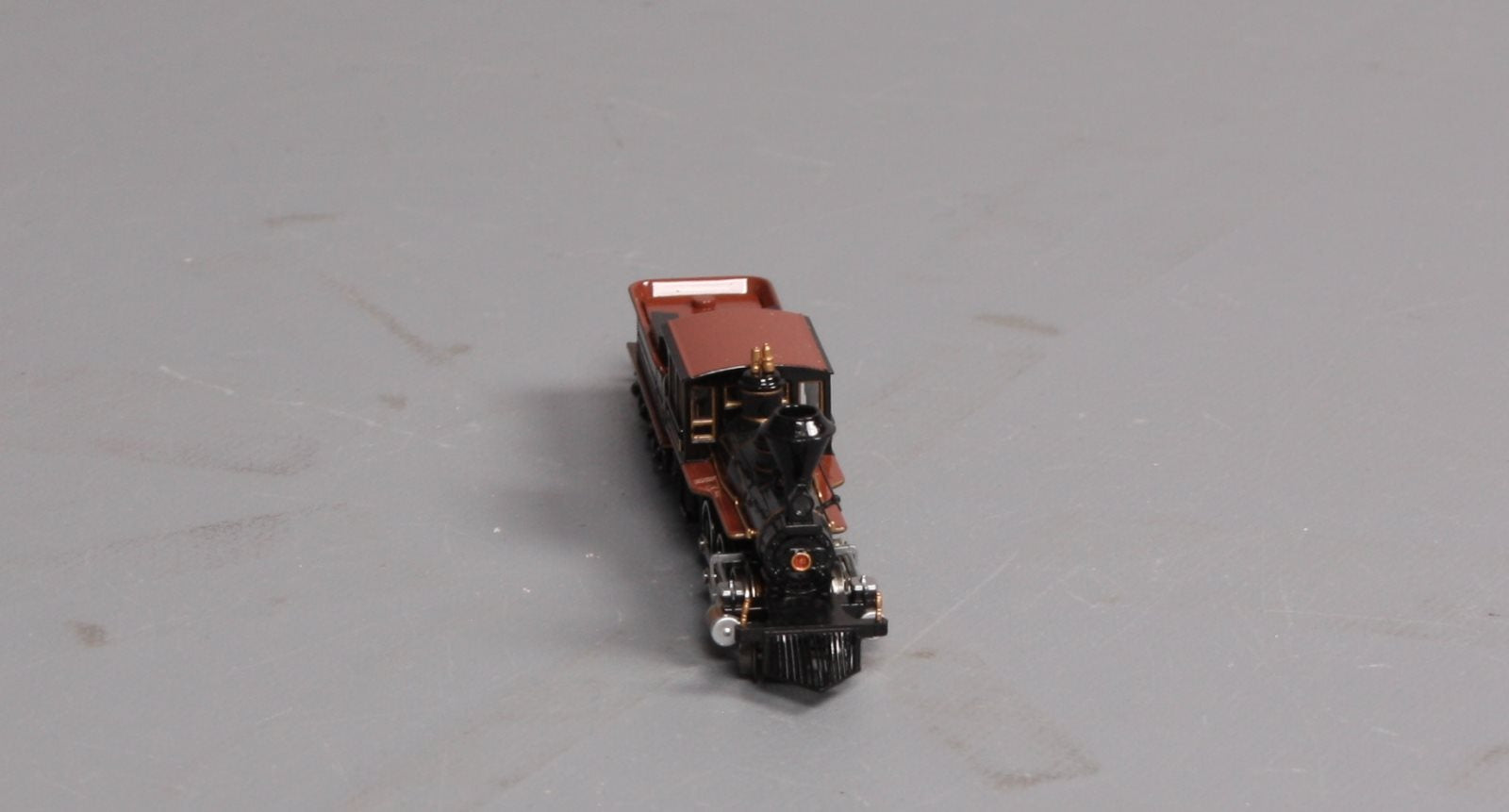 Atlas 41601 N Scale NY, LE&W 2-6-0 Mogul Steam Engine and Tender EX/Box