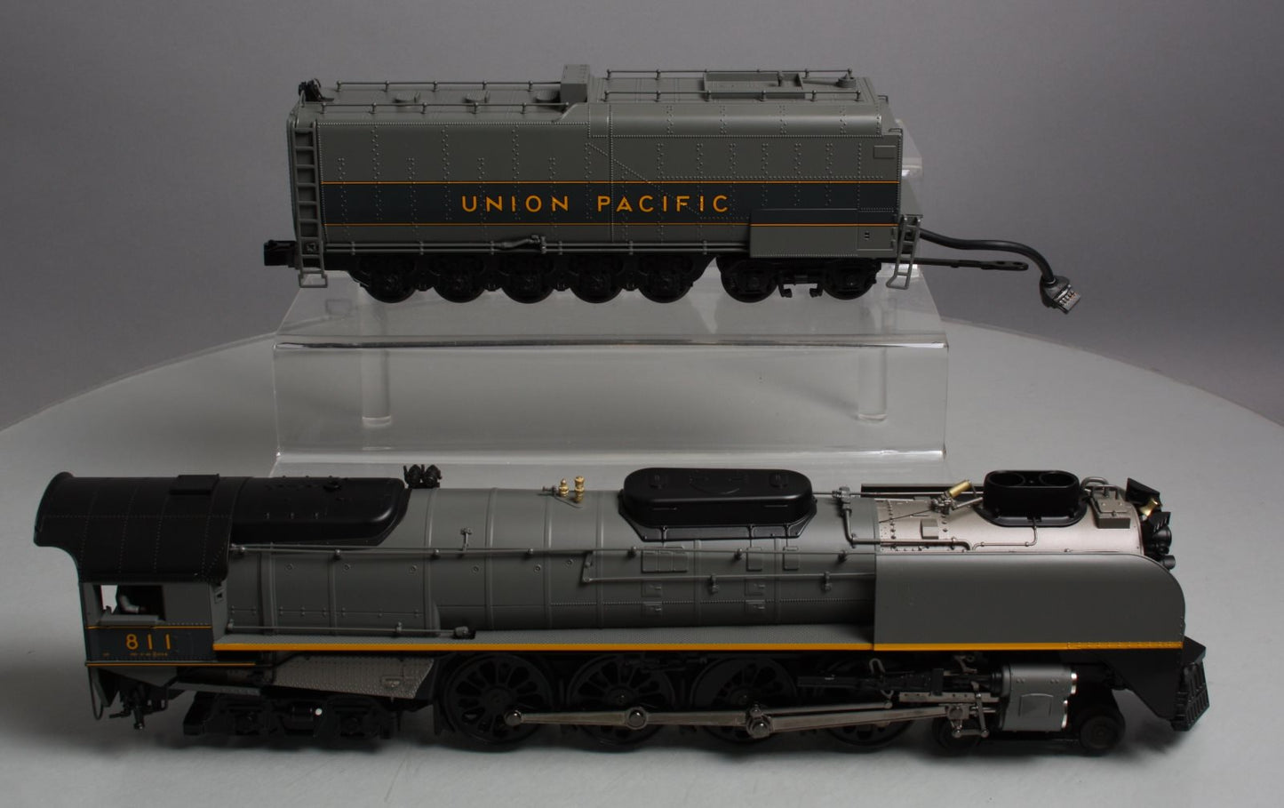 MTH 20-3078-1 O Union Pacific FEF 4-8-4 Locomotive & Tender w/PS2 #811 LN/Box