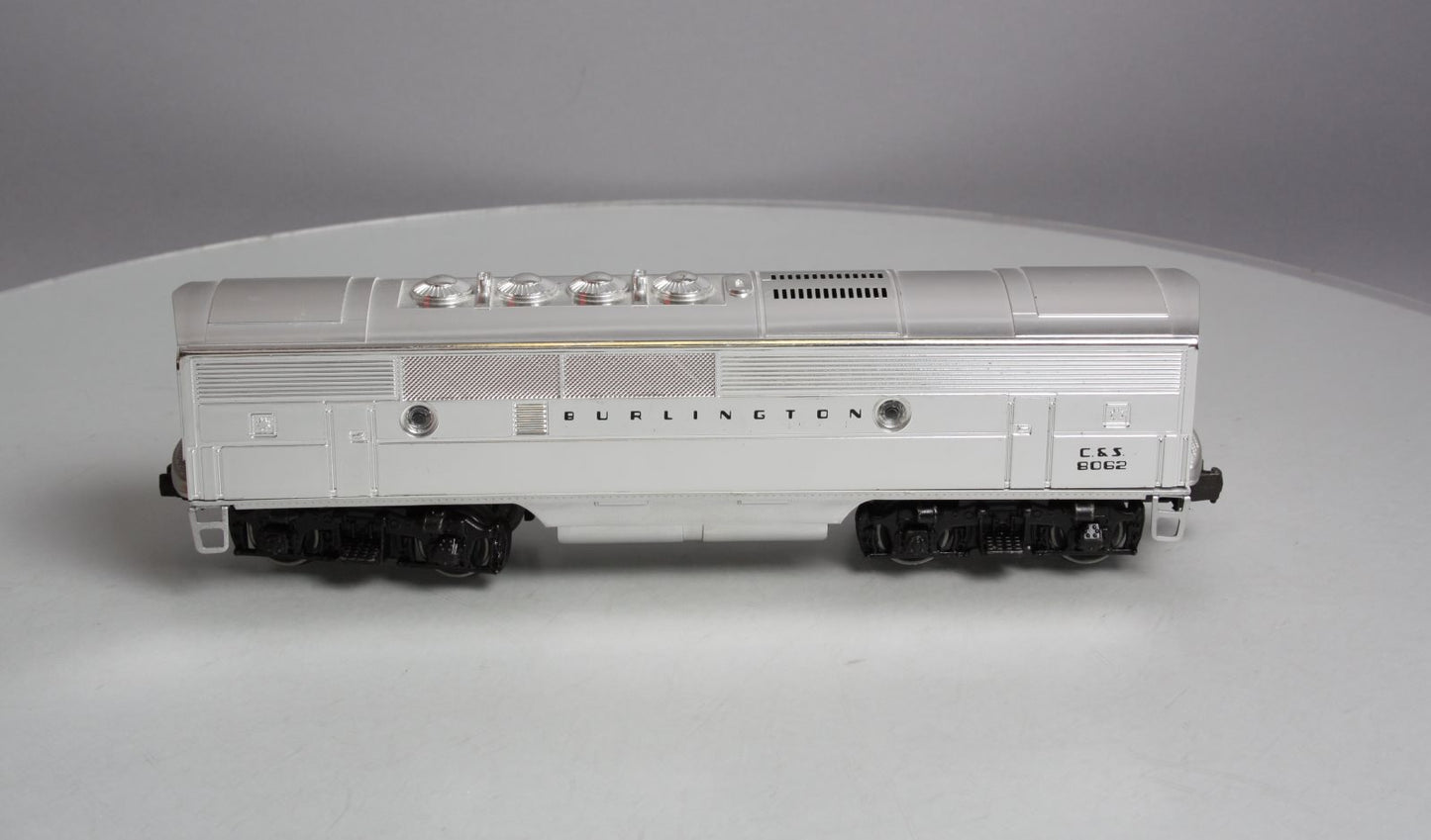 Lionel 6-8062 O Burlington F-3 B-Unit Chrome Non-Powered Diesel Locomotive #8062 VG/Box