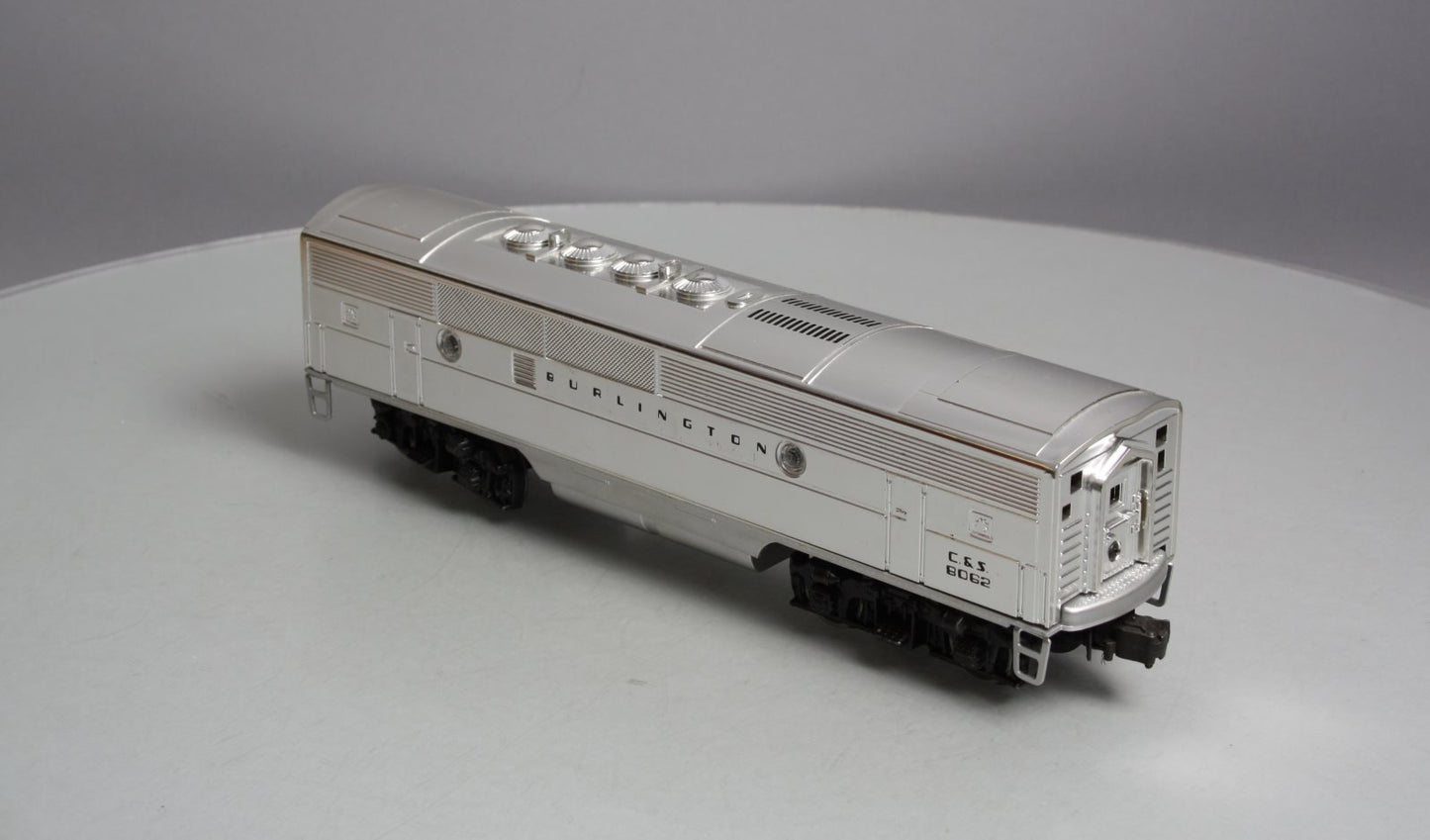 Lionel 6-8062 O Burlington F-3 B-Unit Chrome Non-Powered Diesel Locomotive #8062 VG/Box