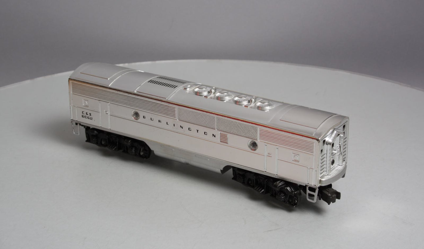 Lionel 6-8062 O Burlington F-3 B-Unit Chrome Non-Powered Diesel Locomotive #8062 VG/Box