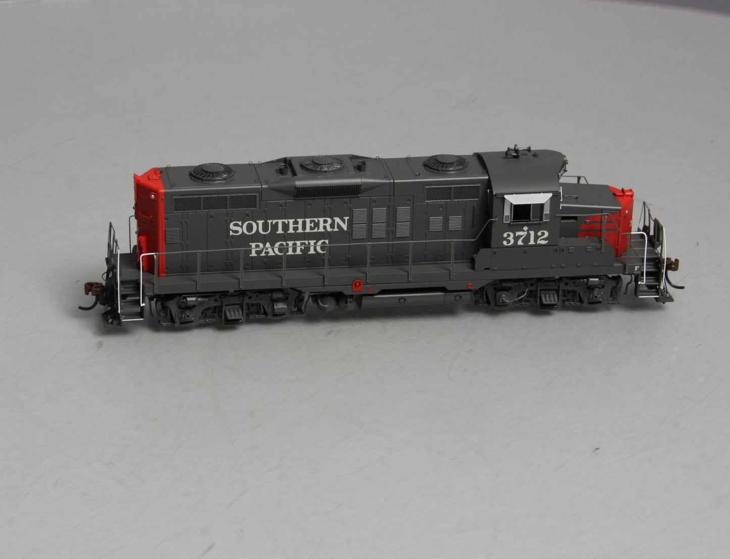 Athearn G62581 HO Southern Pacific GP9 Diesel Locomotive #3712