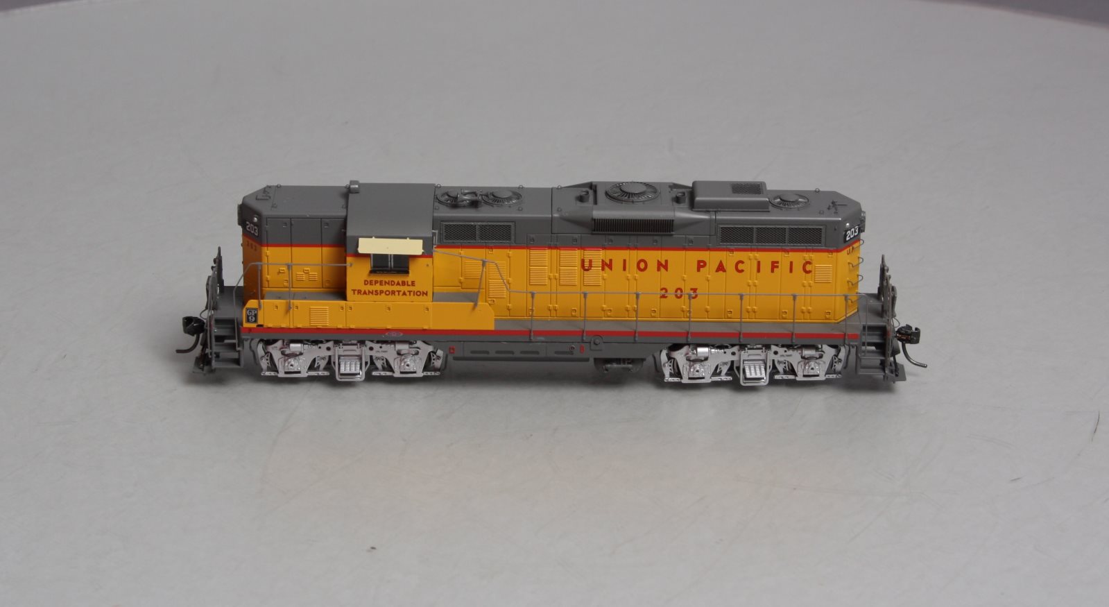 Athearn G62809 HO Scale Union Pacific EMD GP9 Diesel Locomotive #203