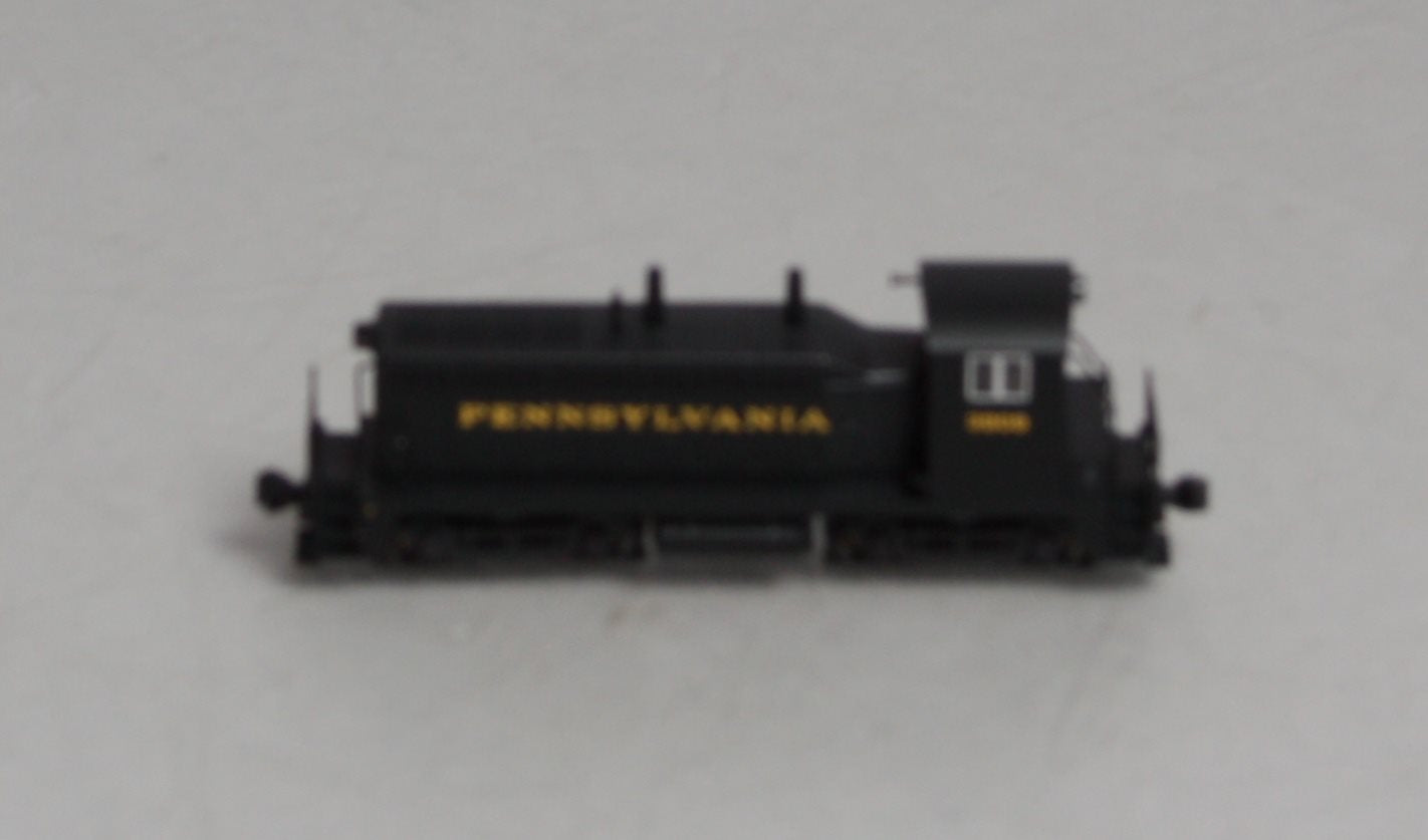 Kato 176-4361 N Scale PRR NW2 Switcher #3909