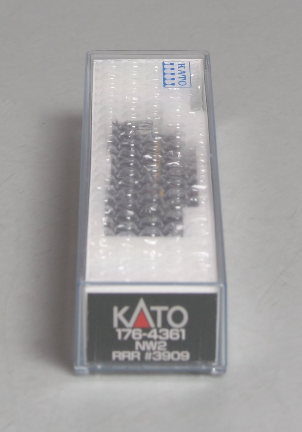 Kato 176-4361 N Scale PRR NW2 Switcher #3909