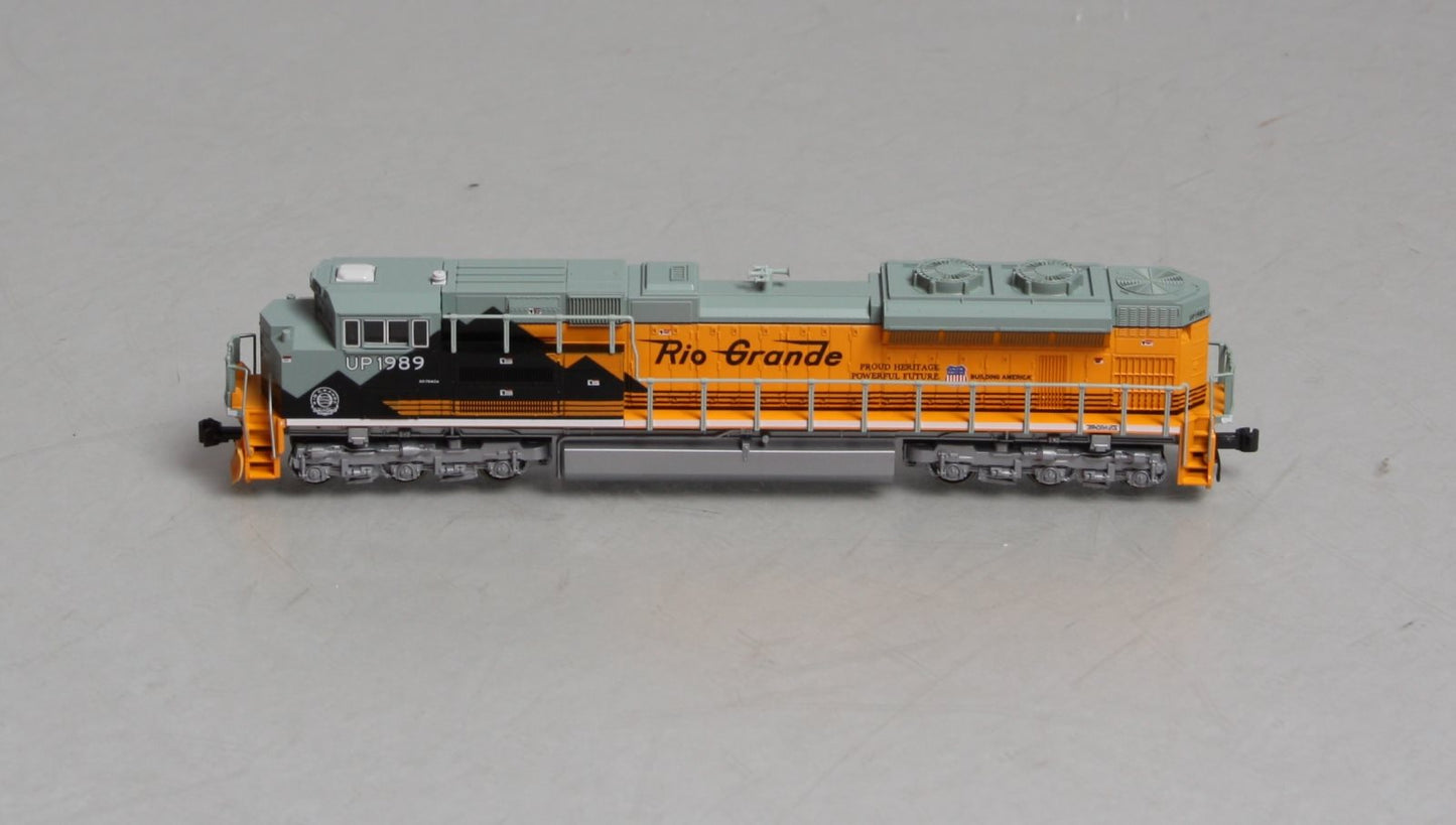 Kato 176-8405 N Scale D&RGW SD70ACe Powered Diesel Locomotive #1989