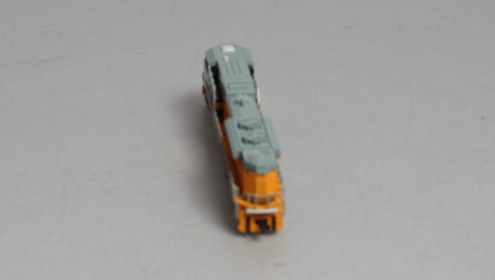 Kato 176-8405 N Scale D&RGW SD70ACe Powered Diesel Locomotive