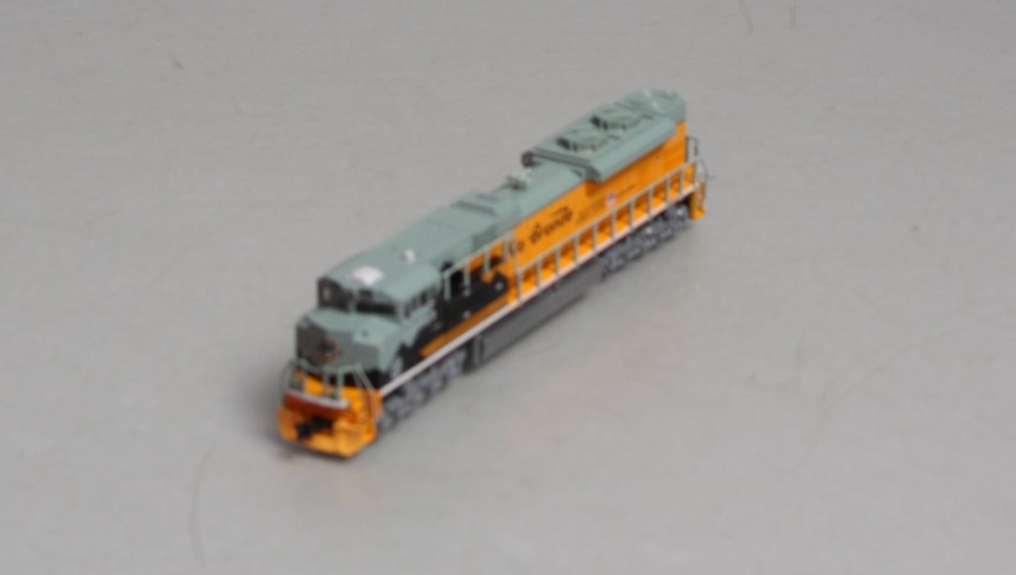 Kato 176-8405 N Scale D&RGW SD70ACe Powered Diesel Locomotive #1989