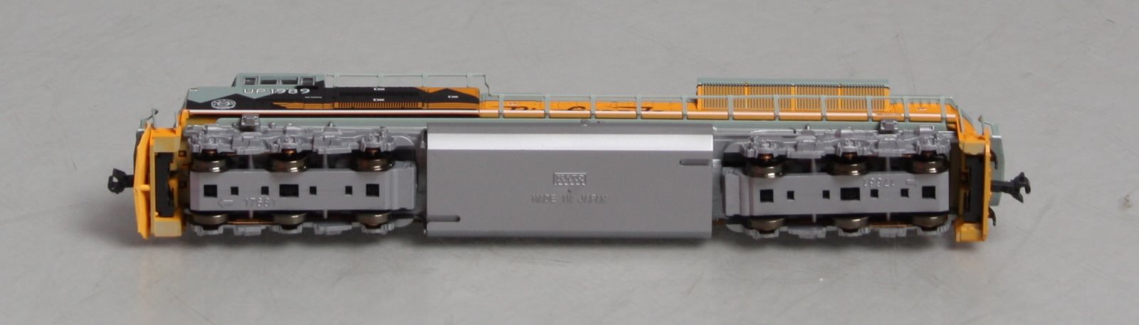 Kato 176-8405 N Scale D&RGW SD70ACe Powered Diesel Locomotive #1989