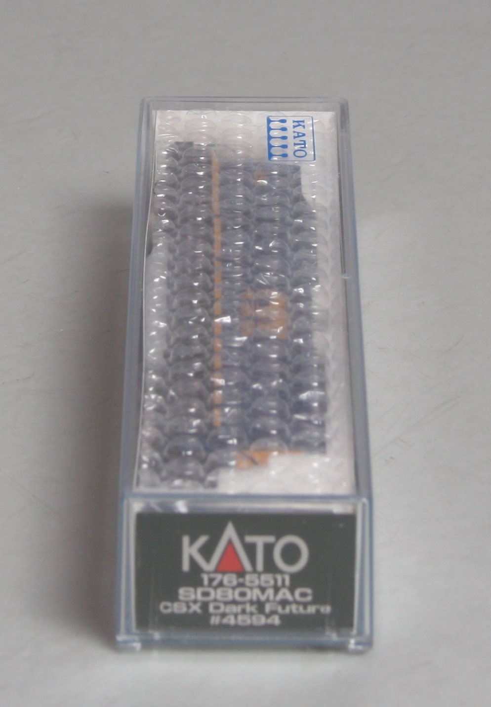 Kato 176-5511 N Scale CSX 'Dark Future' EMD SD80MAC Diesel Locomotive #4594