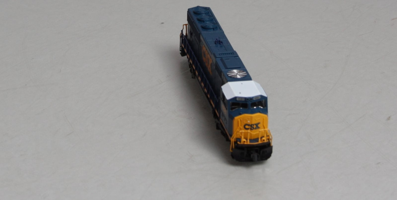 Kato 176-7601 N Scale CSX Transportation SD70M Diesel Locomotive #4681